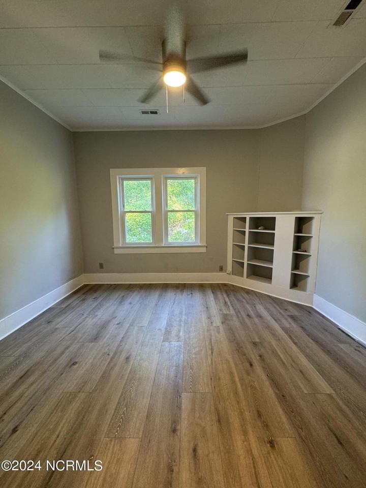 94 Old Lanvale Rd Ne #2 - Photo 3 of 5