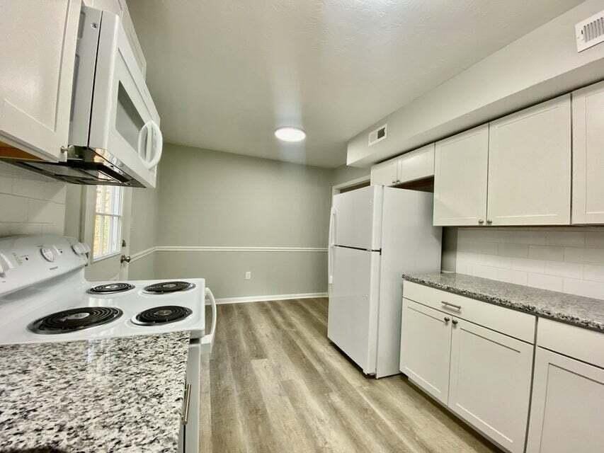 9 Rita Ct - Photo 2 of 11