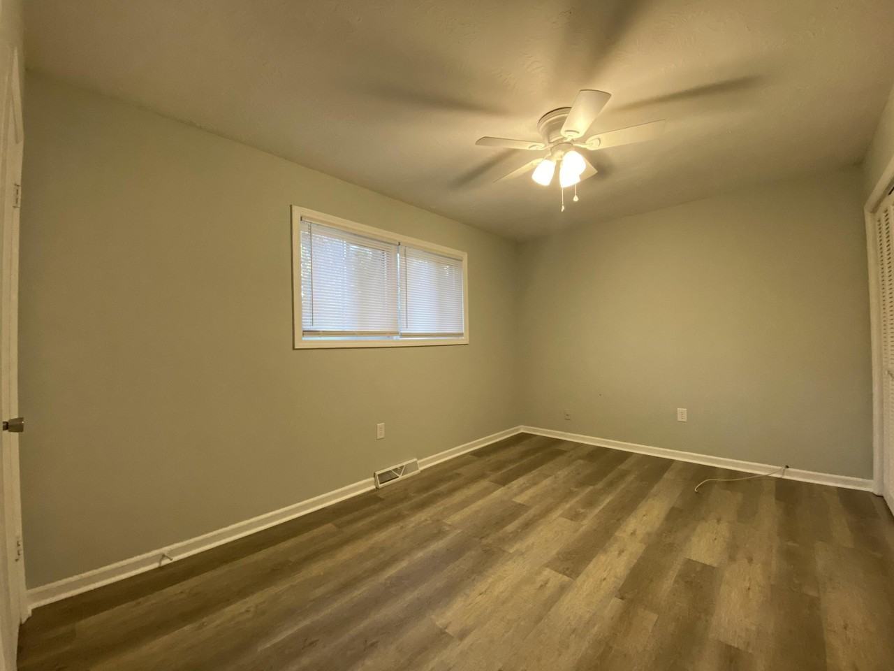 9 Rita Ct - Photo 7 of 11