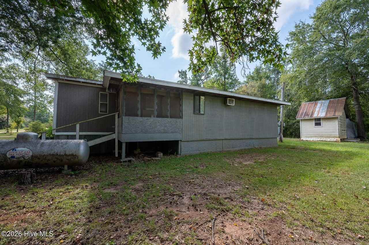 2300 Louisville Rd - Photo 3 of 15
