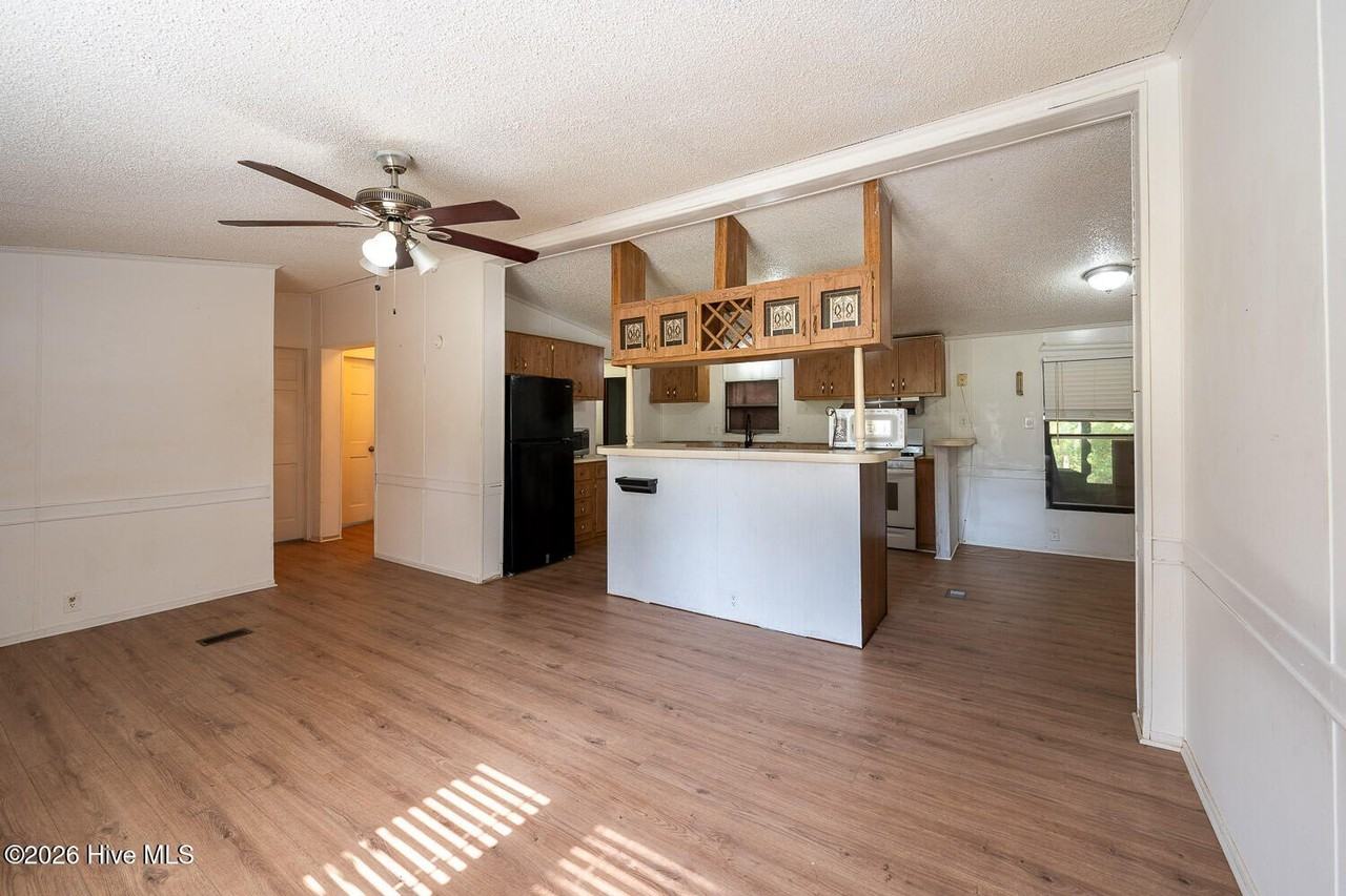 2300 Louisville Rd - Photo 5 of 15