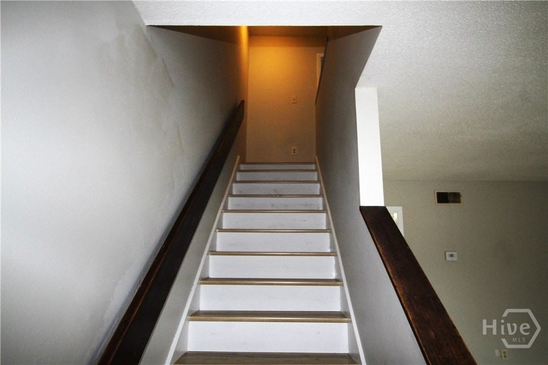 1100 Pineland Ave #5C - Photo 3 of 13