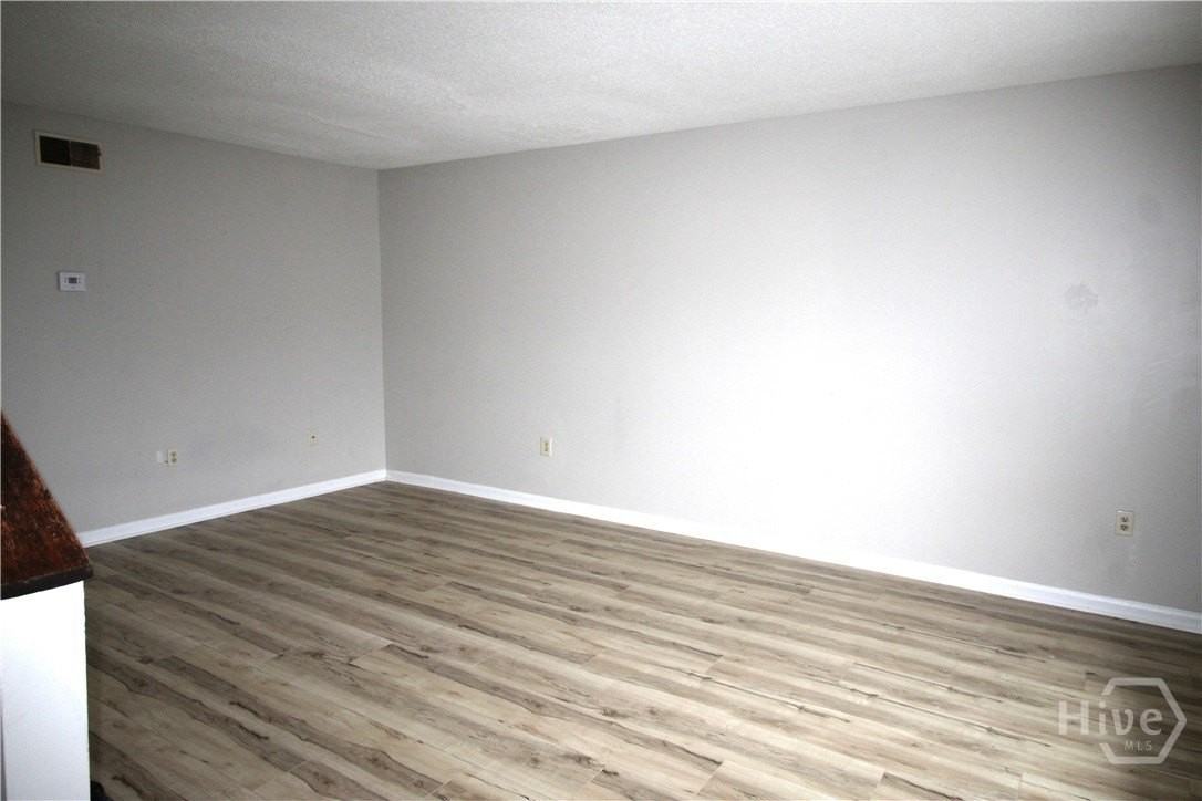 1100 Pineland Ave #5C - Photo 4 of 13