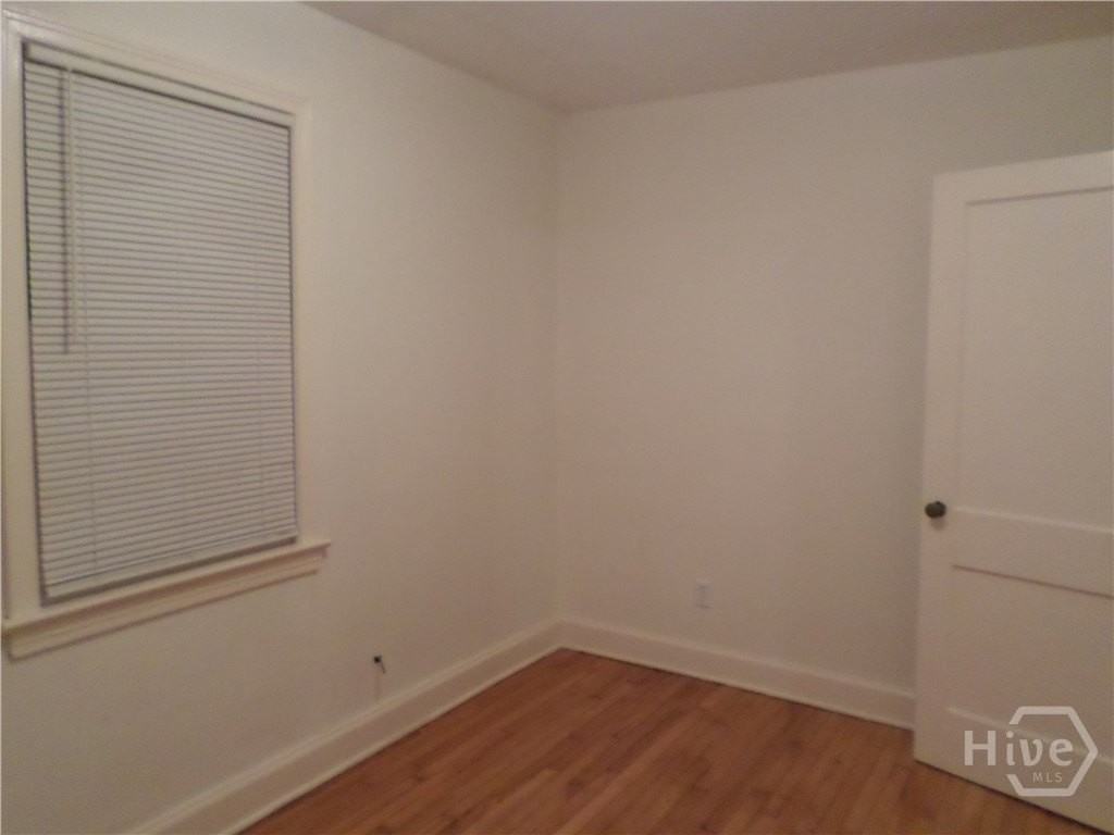 3904 Harmon St #UP - Photo 3 of 18