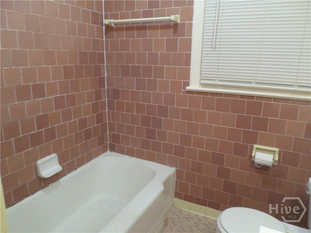 3904 Harmon St #UP - Photo 7 of 18