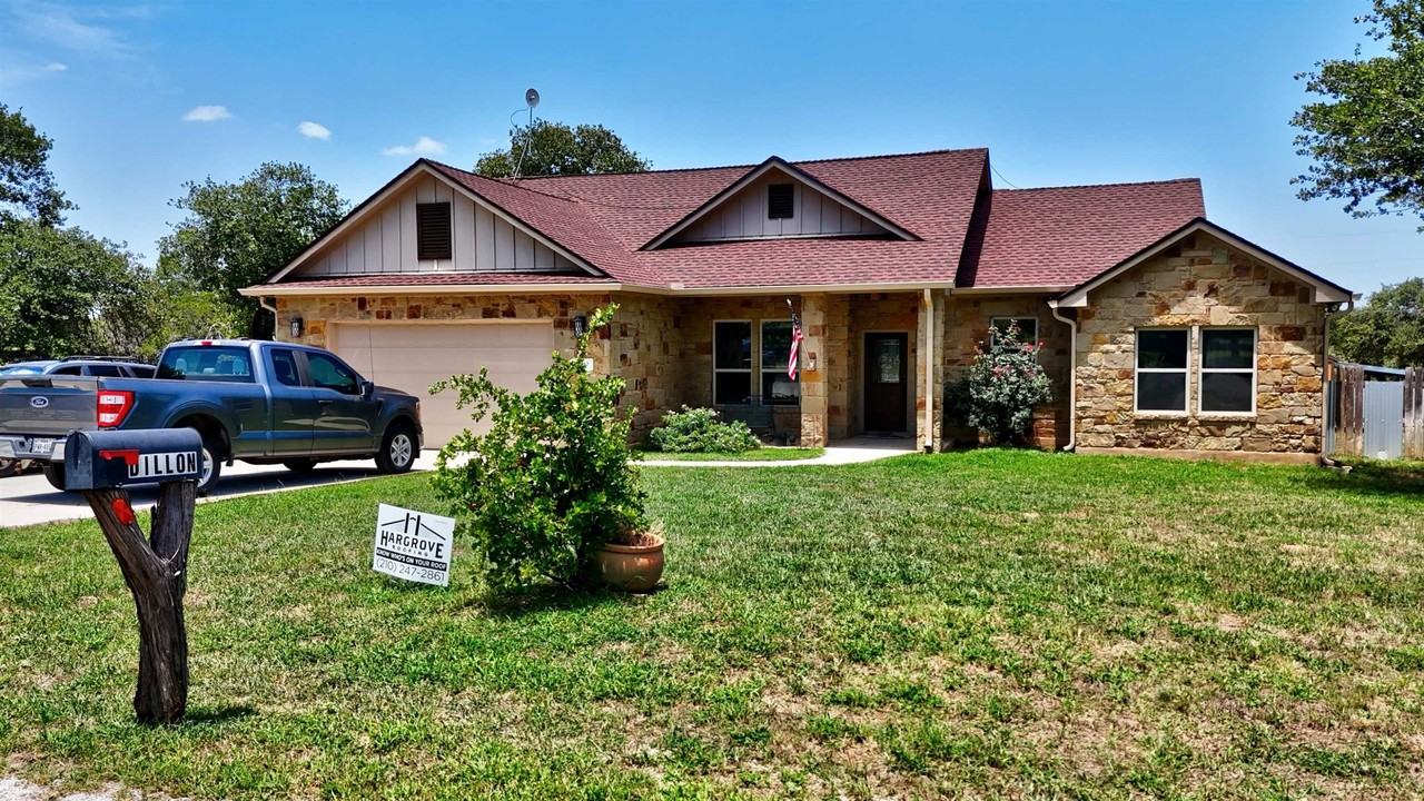 710 Panorama Dr - Photo 2 of 25