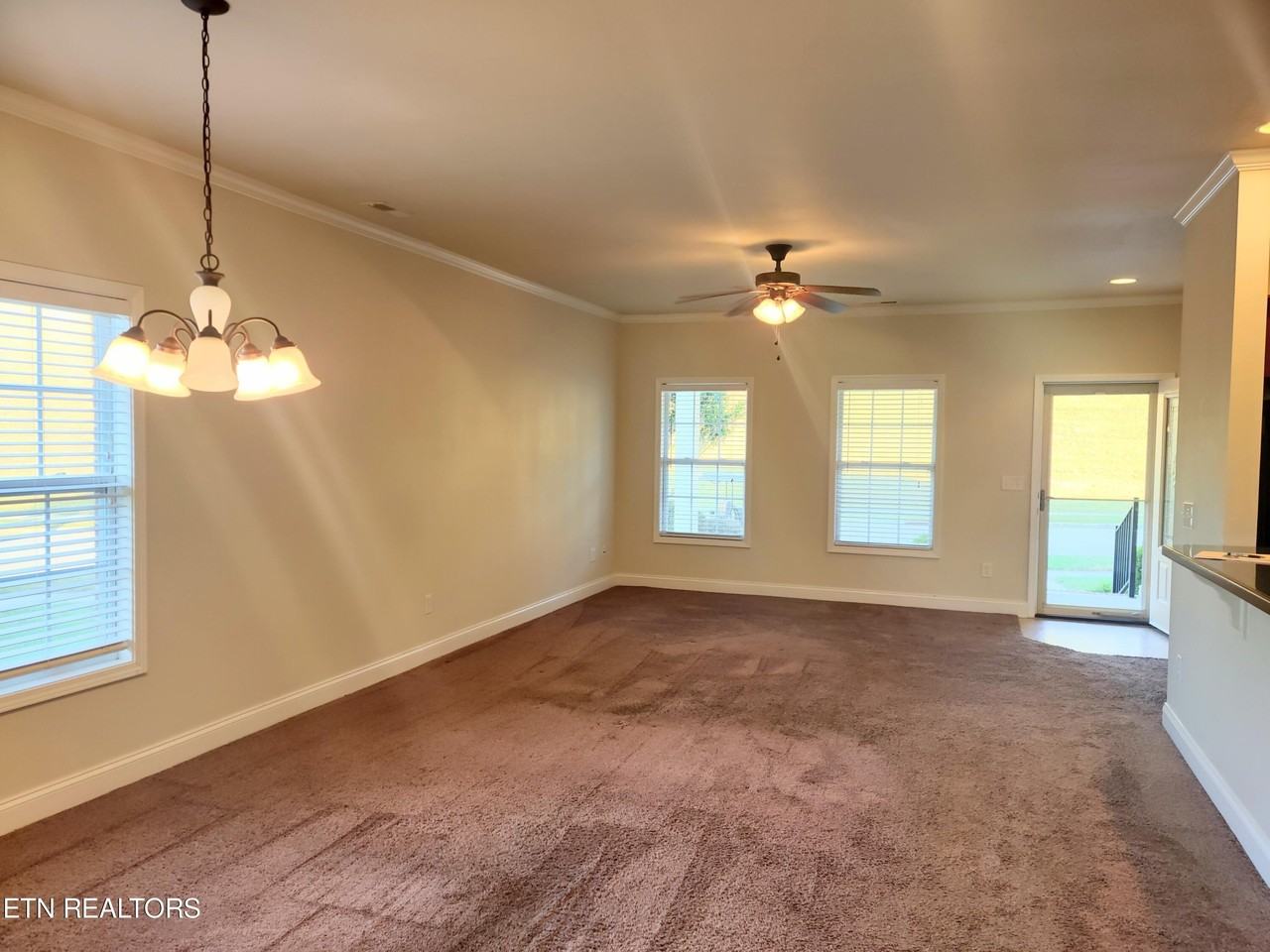 155 Hatleyberry St - Photo 3 of 13