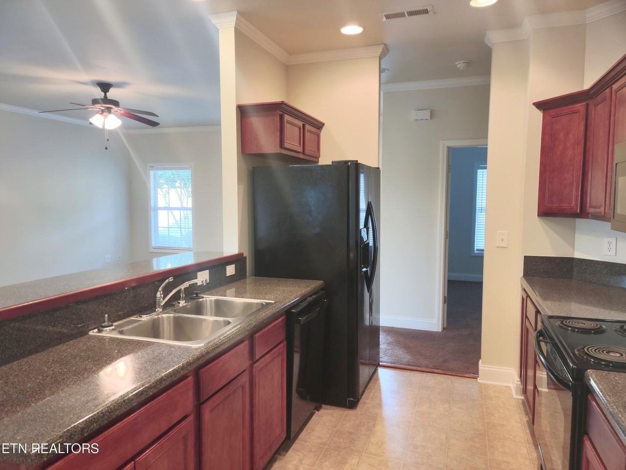 155 Hatleyberry St - Photo 5 of 13