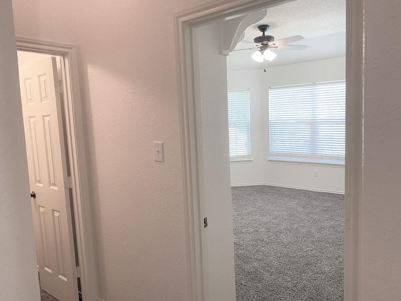 6521 8th St - Photo 3 of 25