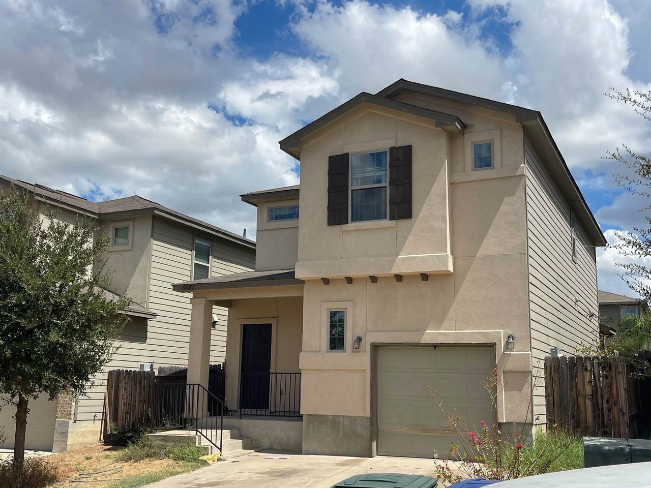 9987 Inmaculada Ln - Photo 3 of 10