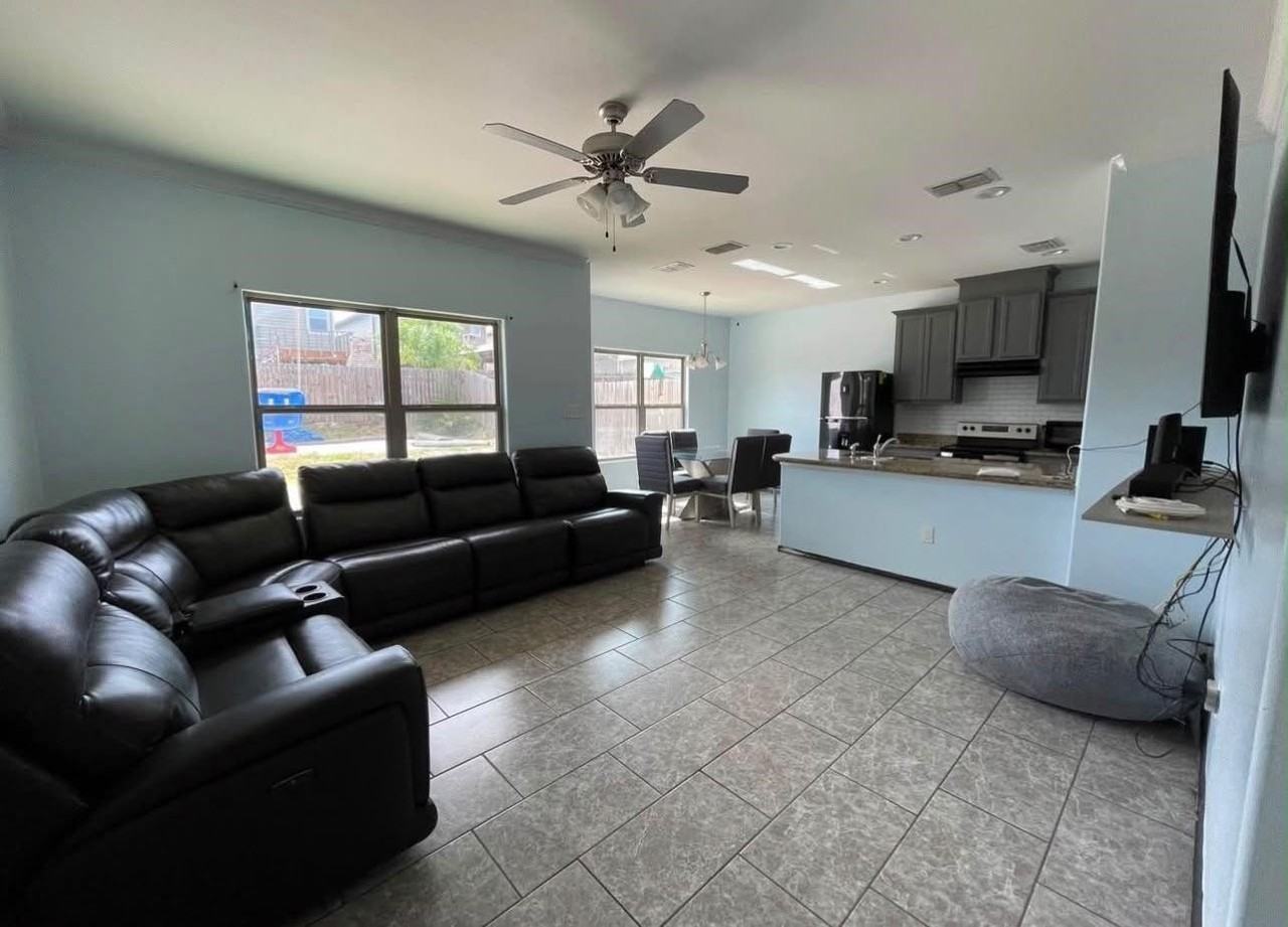 9987 Inmaculada Ln - Photo 4 of 10