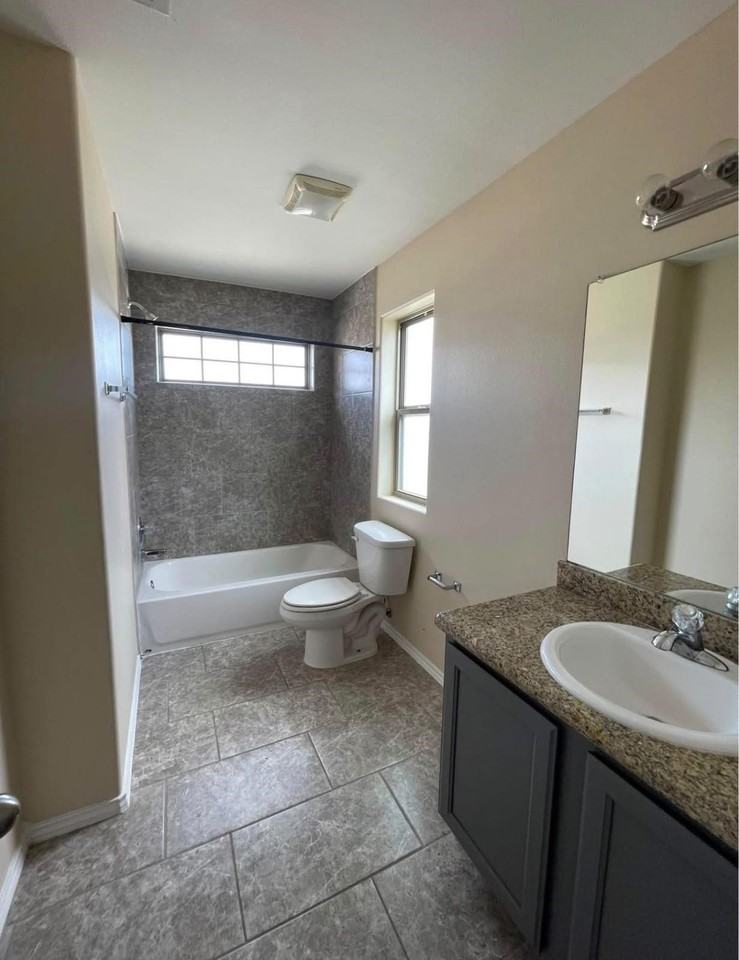 9987 Inmaculada Ln - Photo 6 of 10