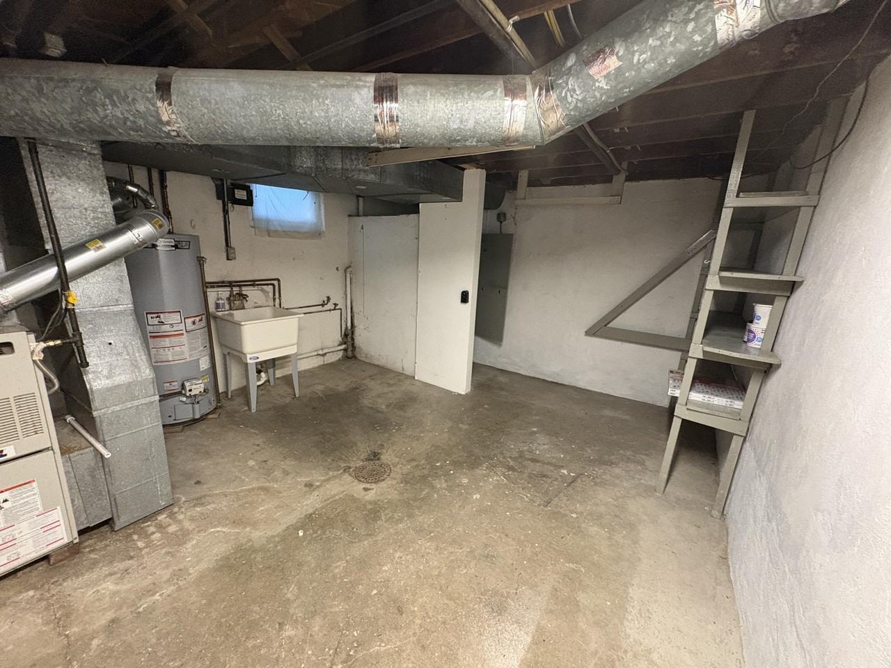 54 Woodlawn Ave #2 - Photo 7 of 13
