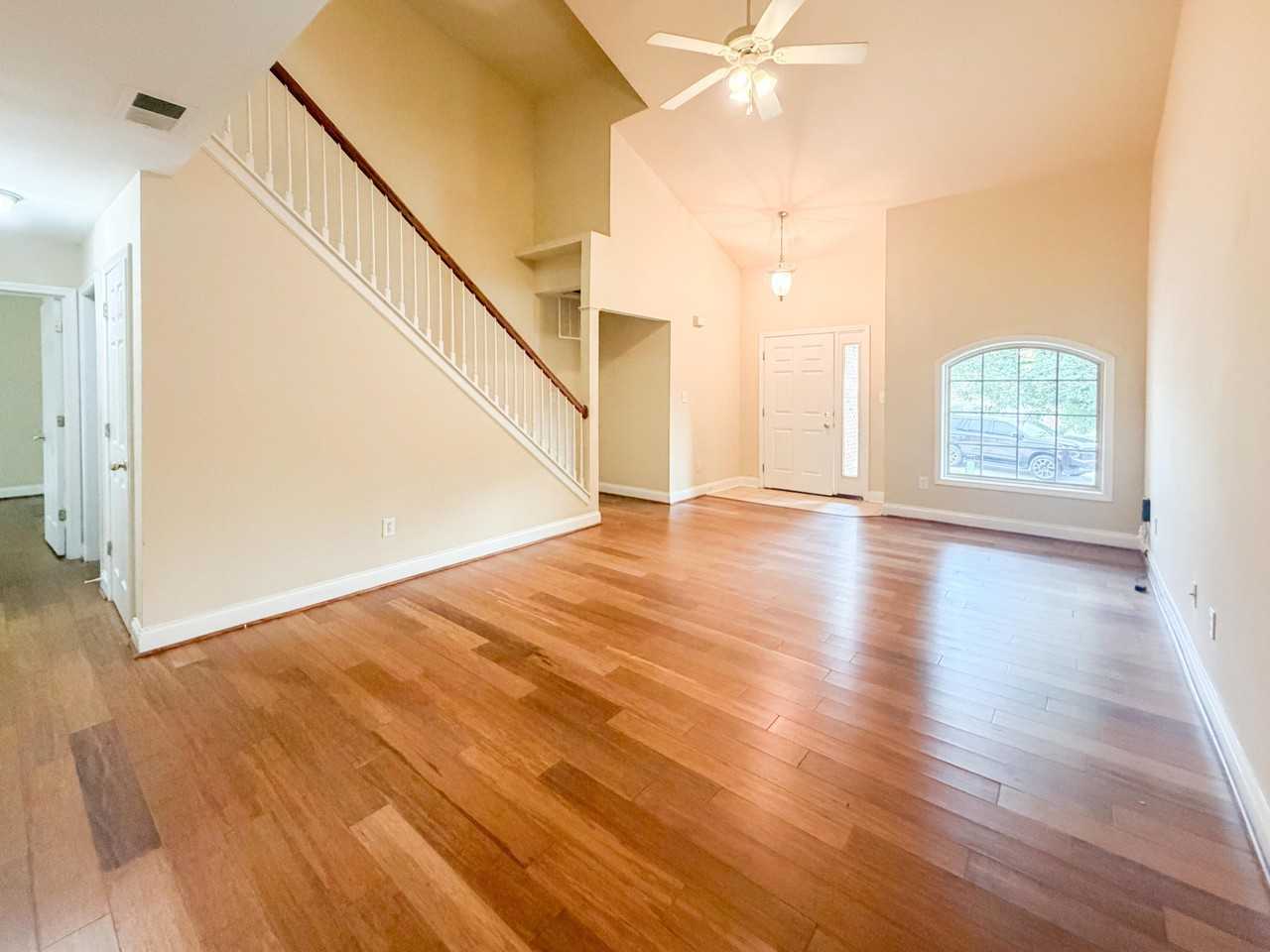 2513 Denburn Ct - Photo 2 of 16