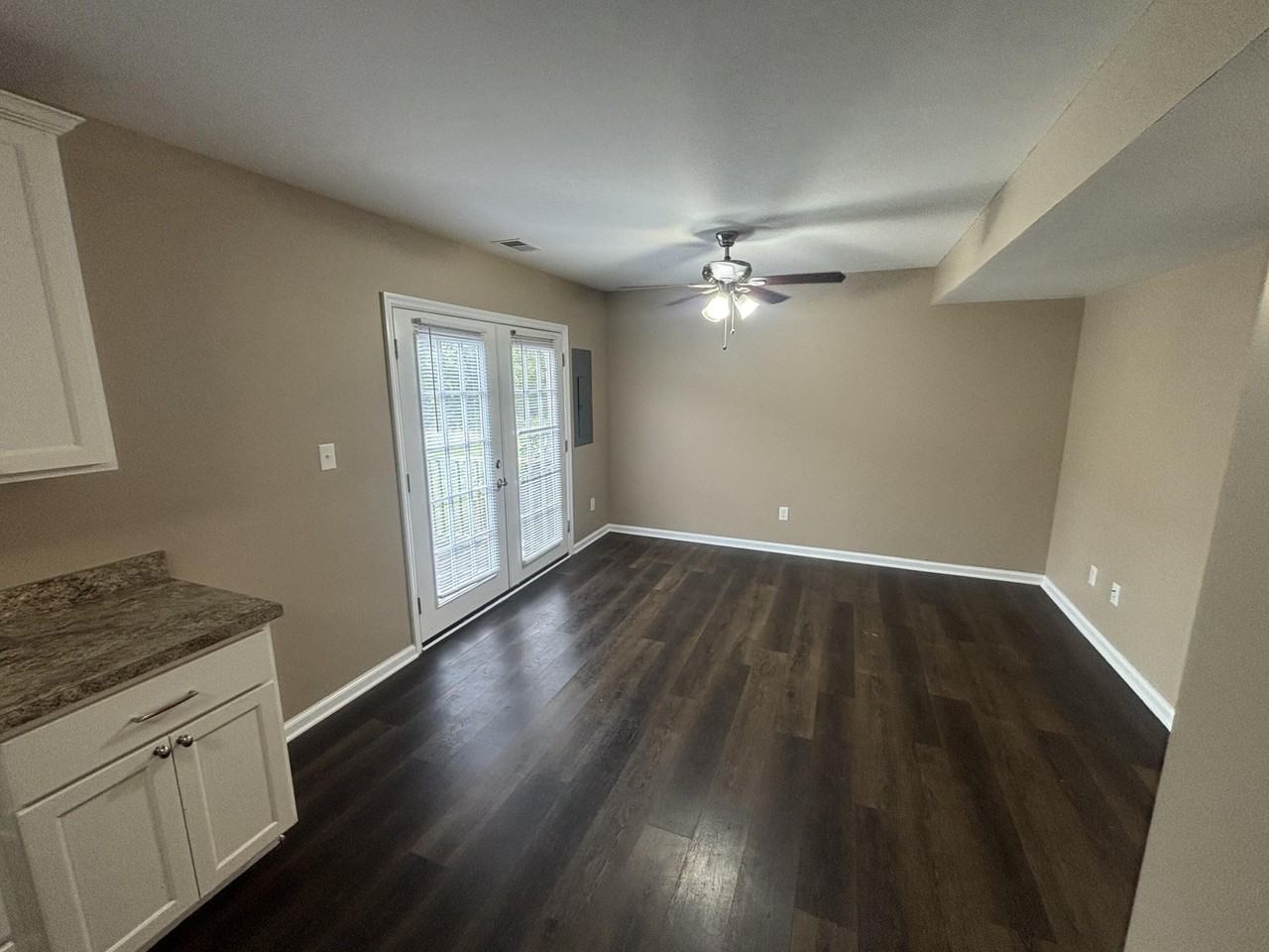 3817 Lady Di Ln - Photo 6 of 13