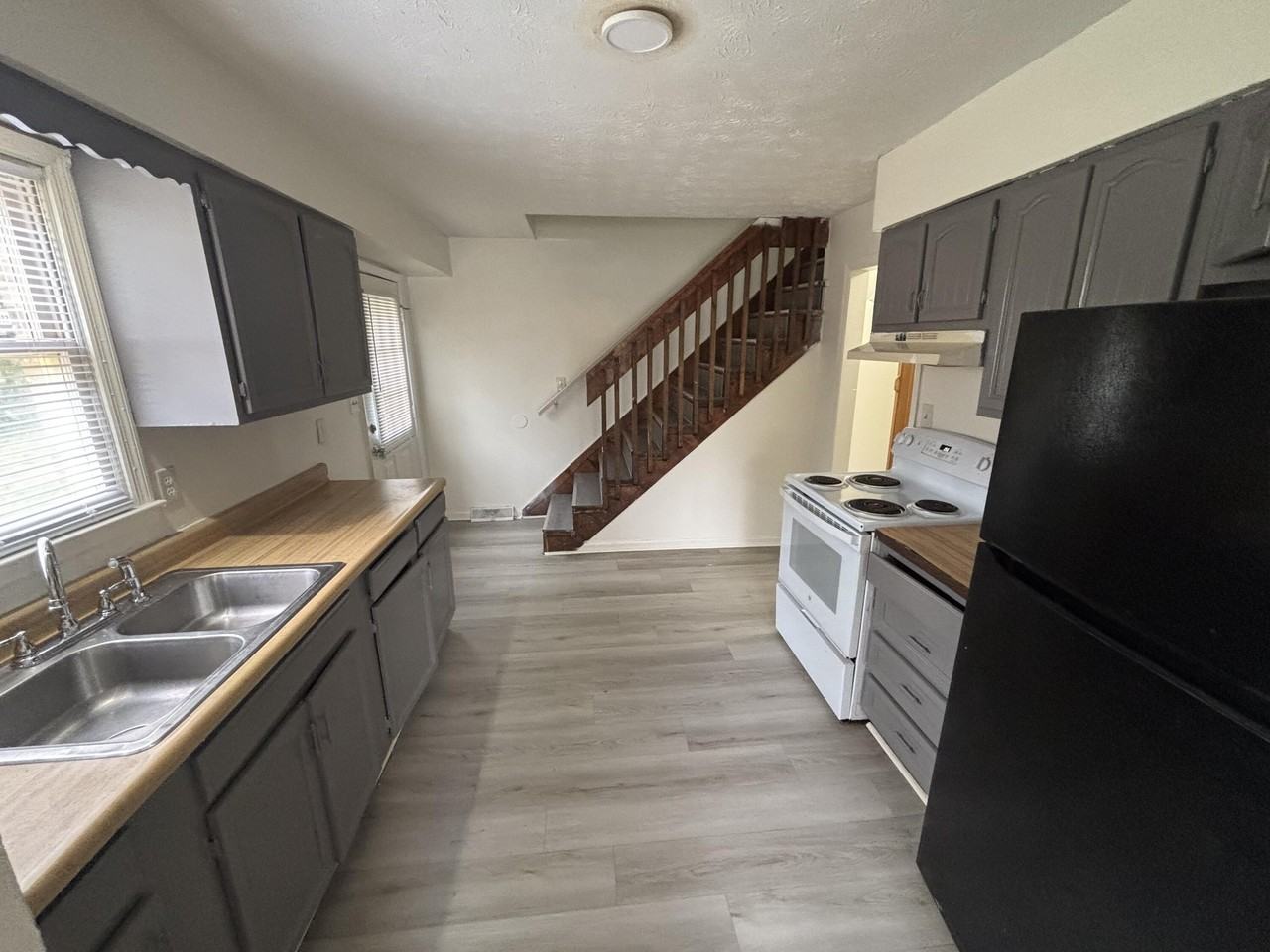 312 Garden Park Dr - Photo 4 of 15