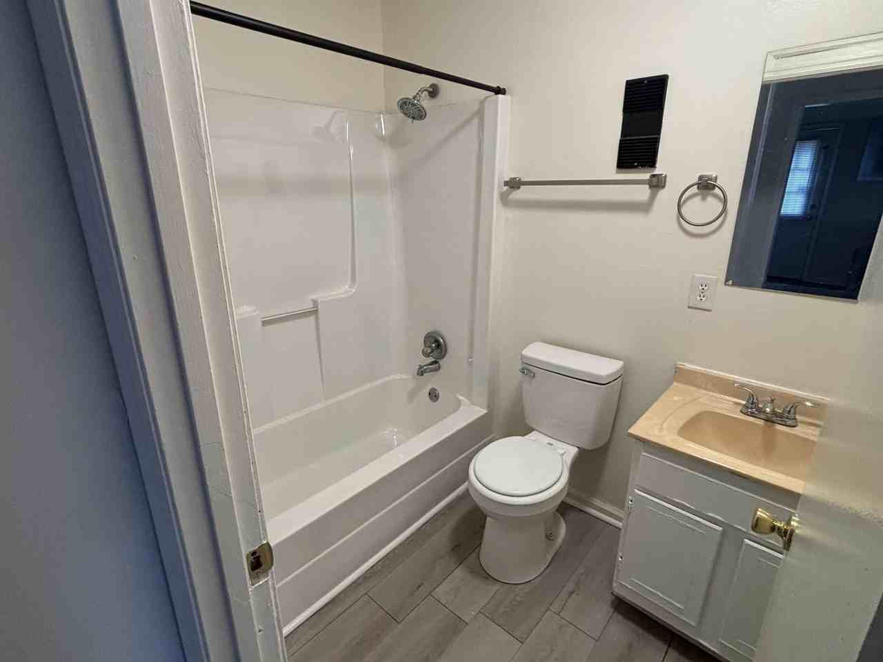 312 Garden Park Dr - Photo 5 of 15