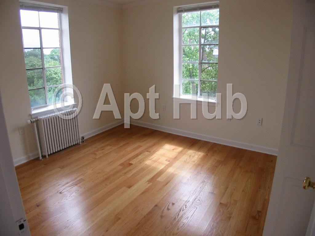 Brattle Street - Photo 3 of 6