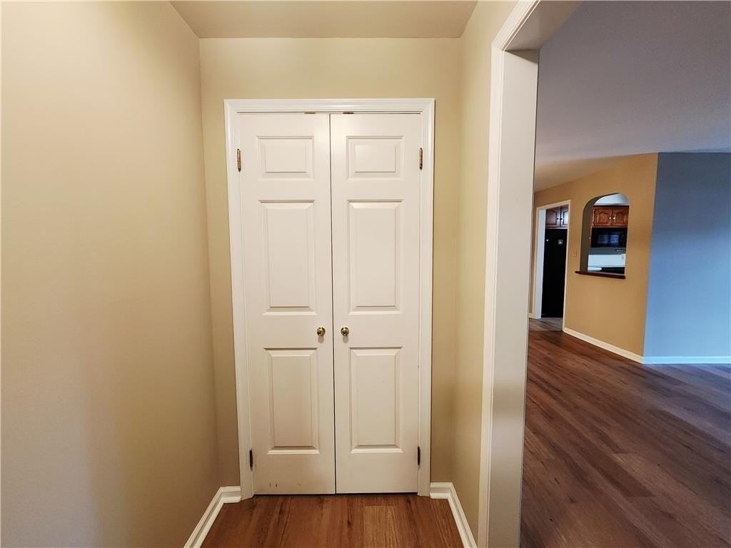 885 Cold Spring Rd #5 - Photo 4 of 25