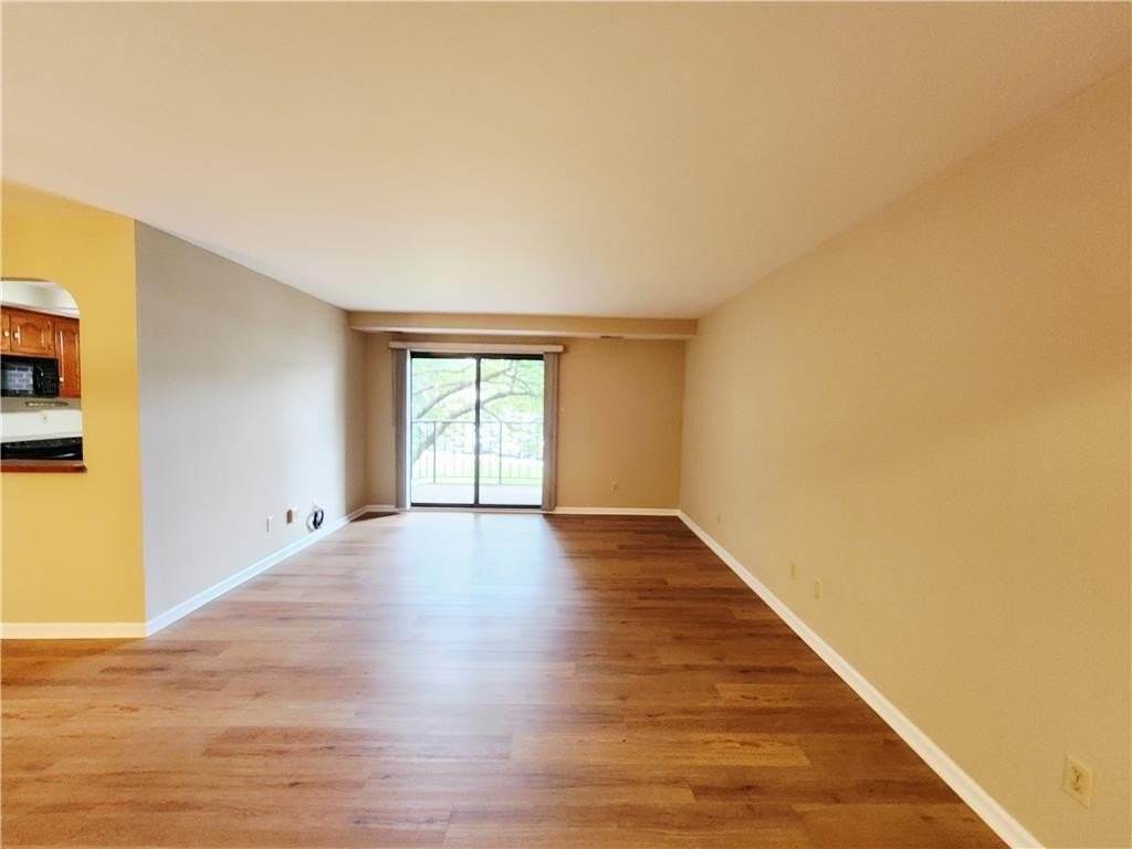 885 Cold Spring Rd #5 - Photo 5 of 25