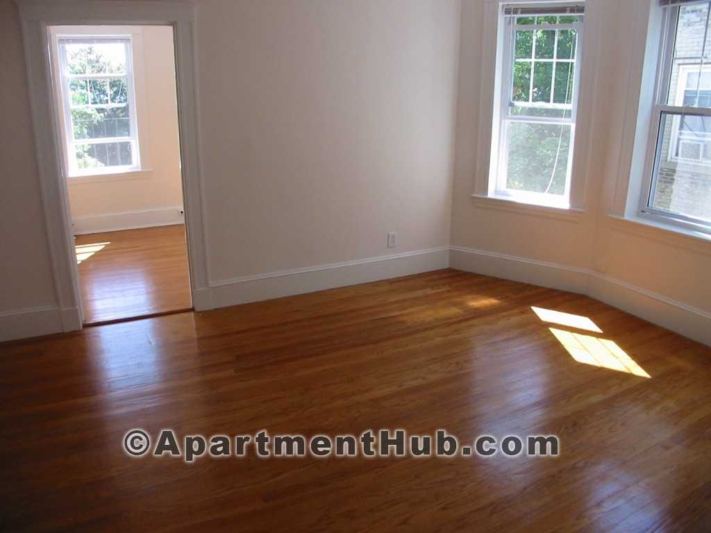 Summer St #4 - Photo 2 of 5