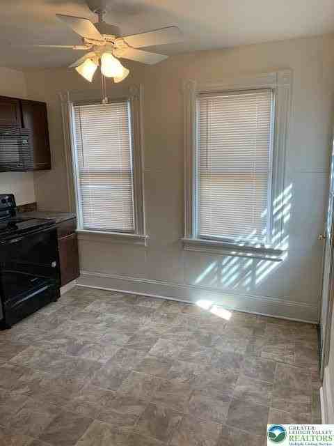 139 N 10th St #1 - Photo 3 of 12