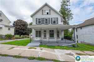 featured image of 739 Broadway