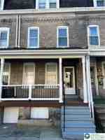 featured image of 718 W Washington St #3