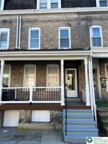718 W Washington St #3 - Photo 1 of 1