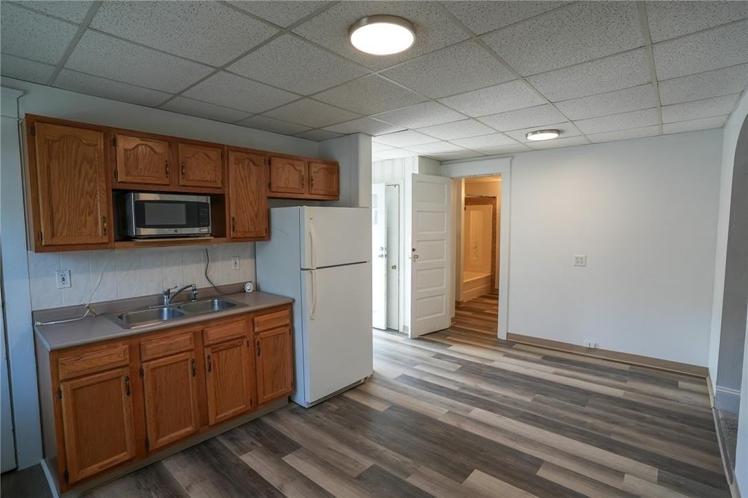362 Delaware Ave #2ndFL - Photo 4 of 28