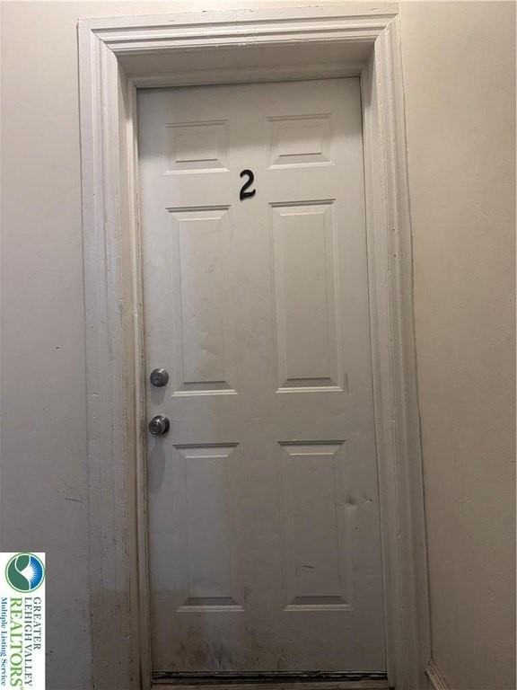 929 W Gordon St - Photo 2 of 12