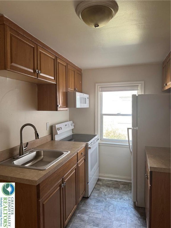 2228 W Allen St #6B - Photo 4 of 14