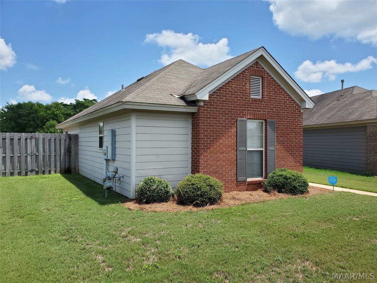 96 Grand Park Dr - Photo 2 of 23