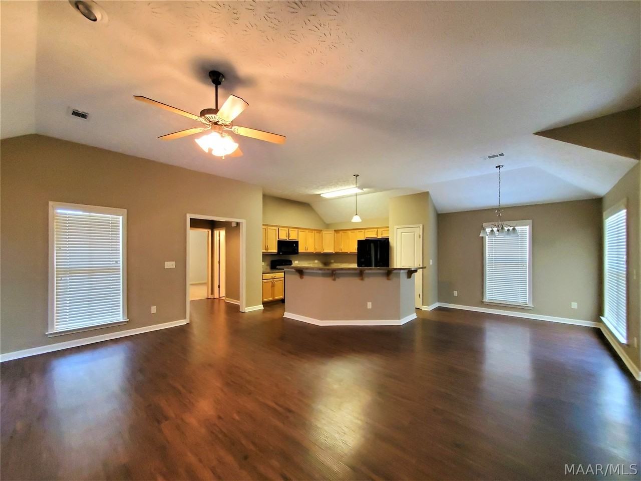 96 Grand Park Dr - Photo 5 of 23