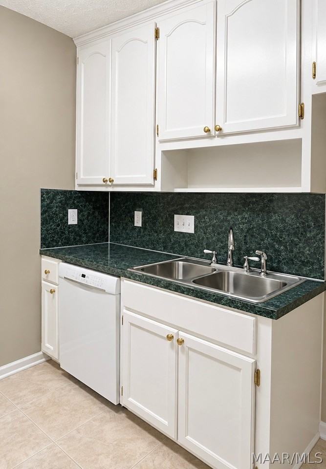 6560 Chaprice Ln - Photo 6 of 8