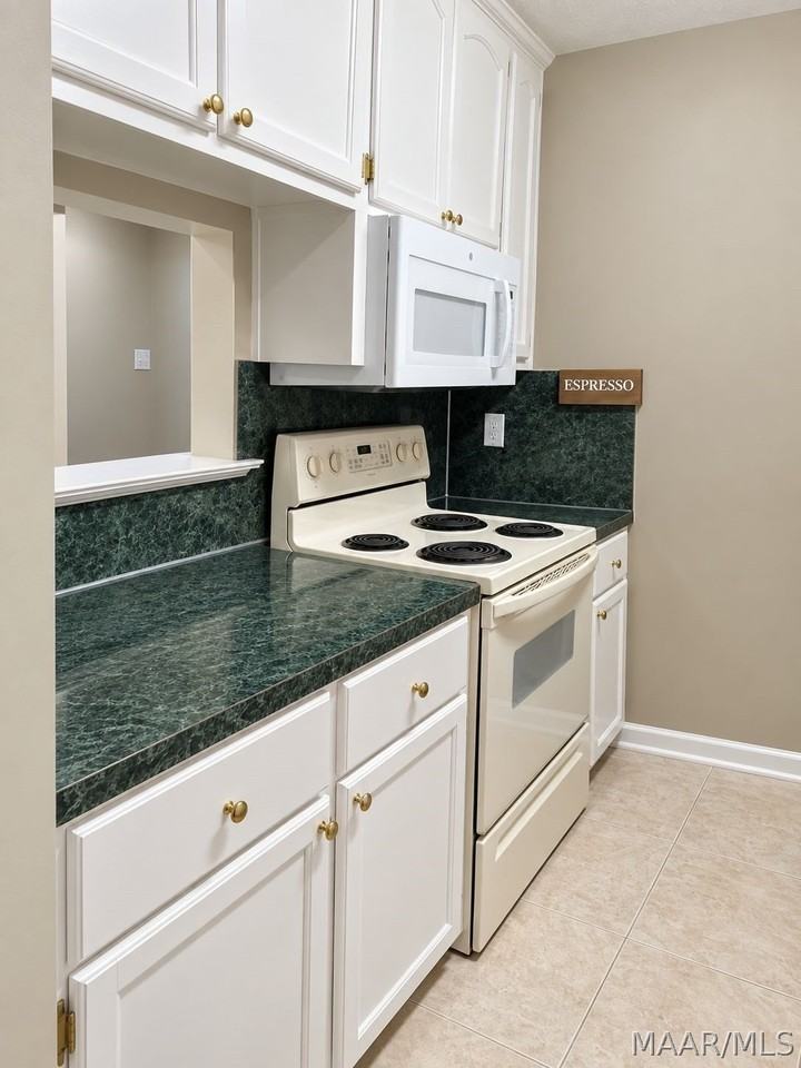 6560 Chaprice Ln - Photo 7 of 8