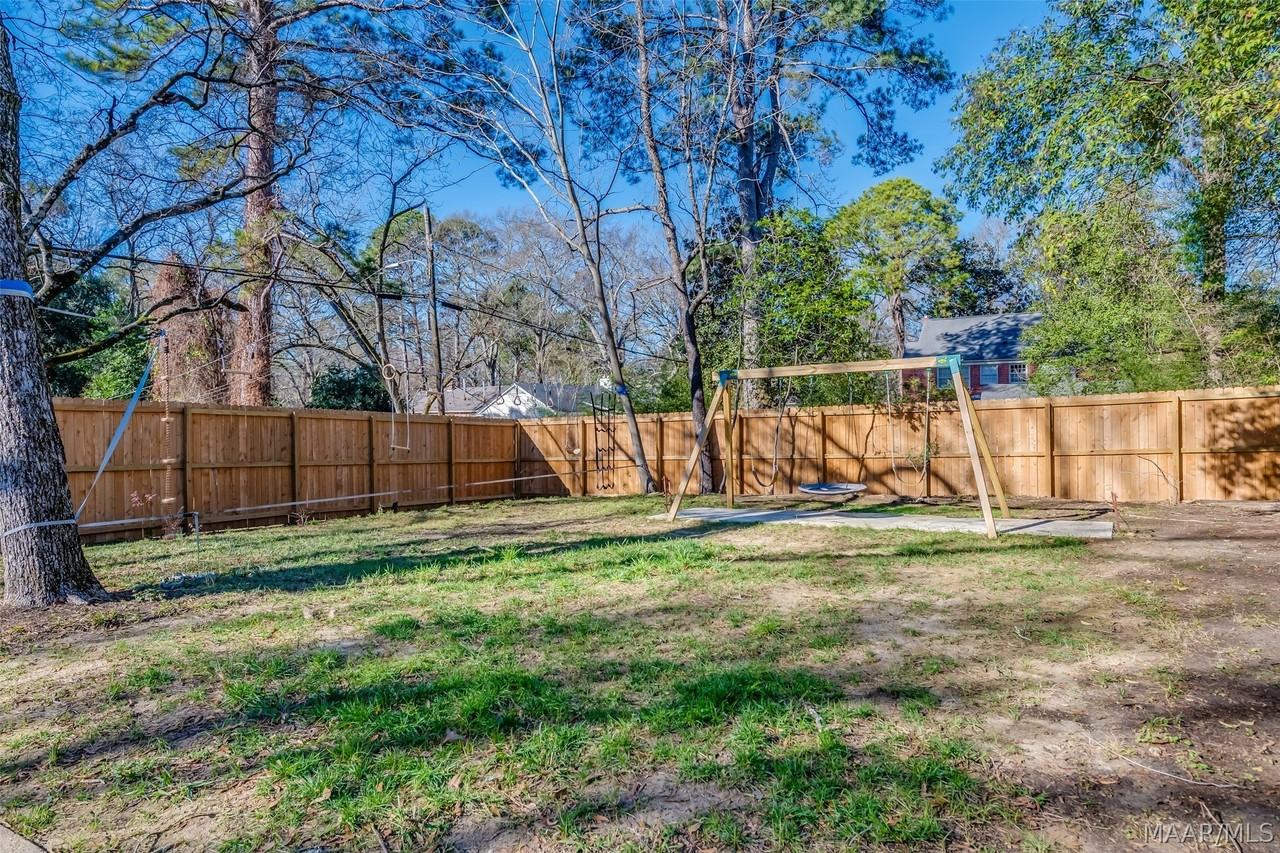 1201 Magnolia Curv - Photo 3 of 29