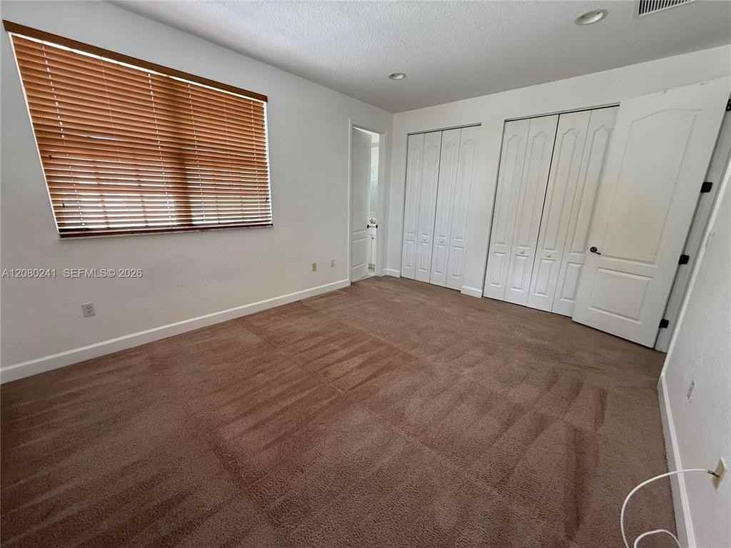 635 Sw 147th Ave - Photo 7 of 8