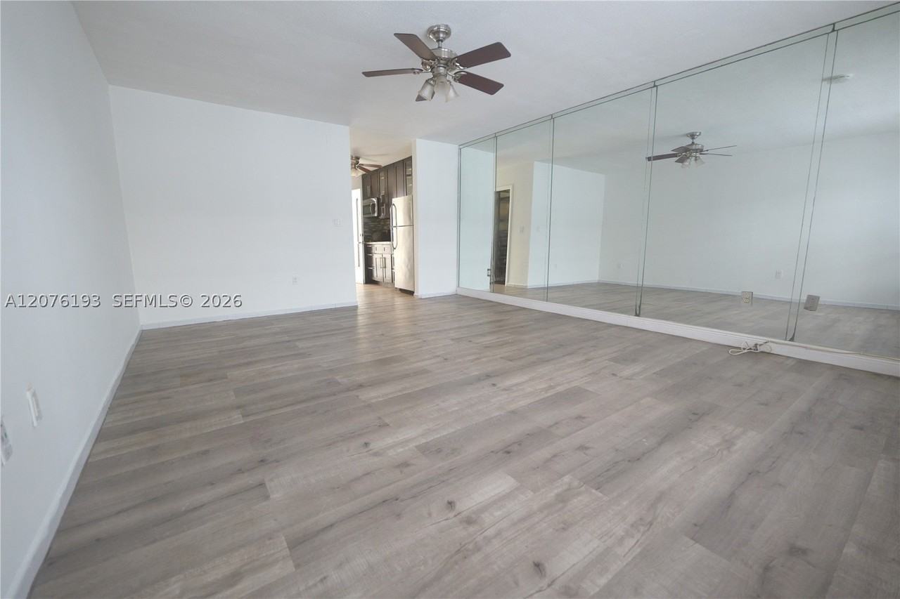 1245 Pennsylvania Ave #8 - Photo 3 of 11