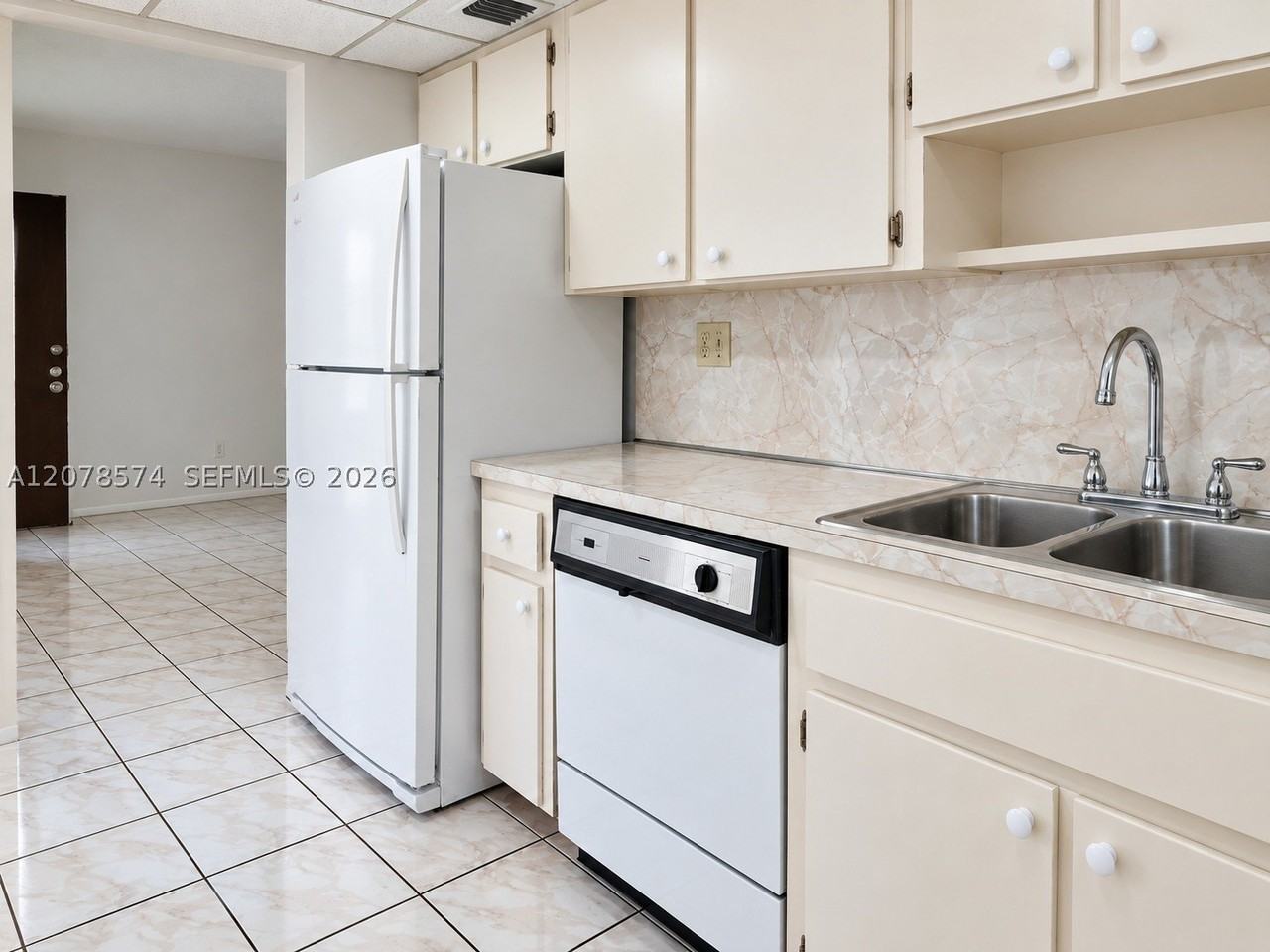 9280 Fontainebleau Blvd #502 - Photo 5 of 16