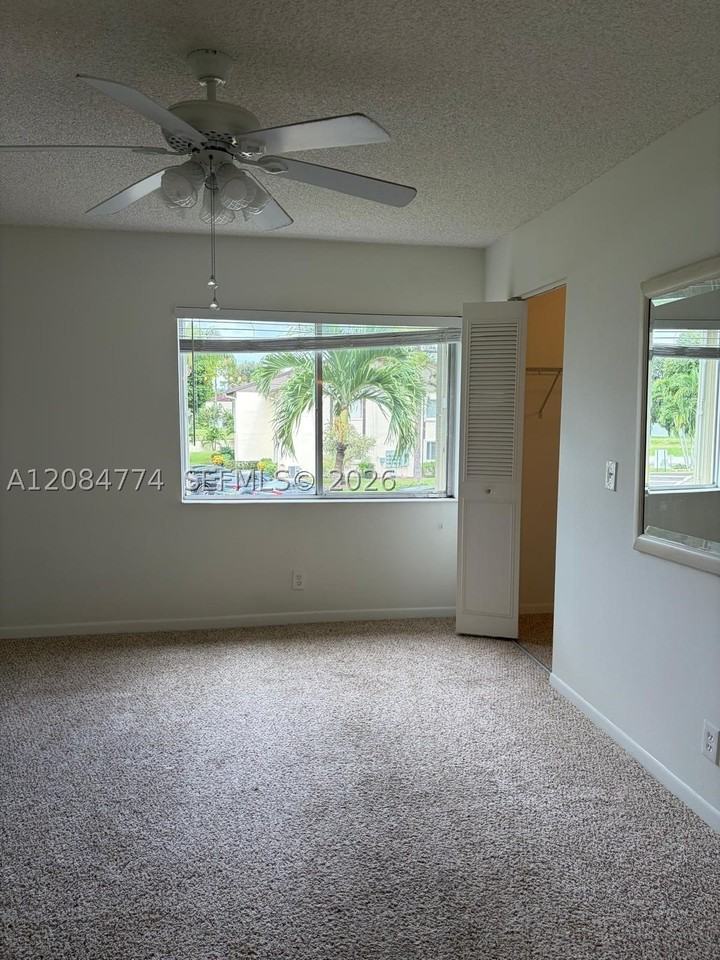 3561 Pine Tree Ct #D2 - Photo 4 of 27