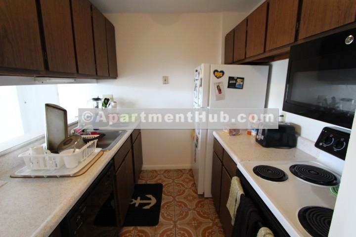 Belmont St #33 - Photo 2 of 6