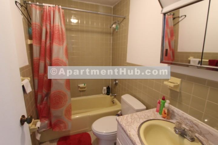 Belmont St #33 - Photo 5 of 6
