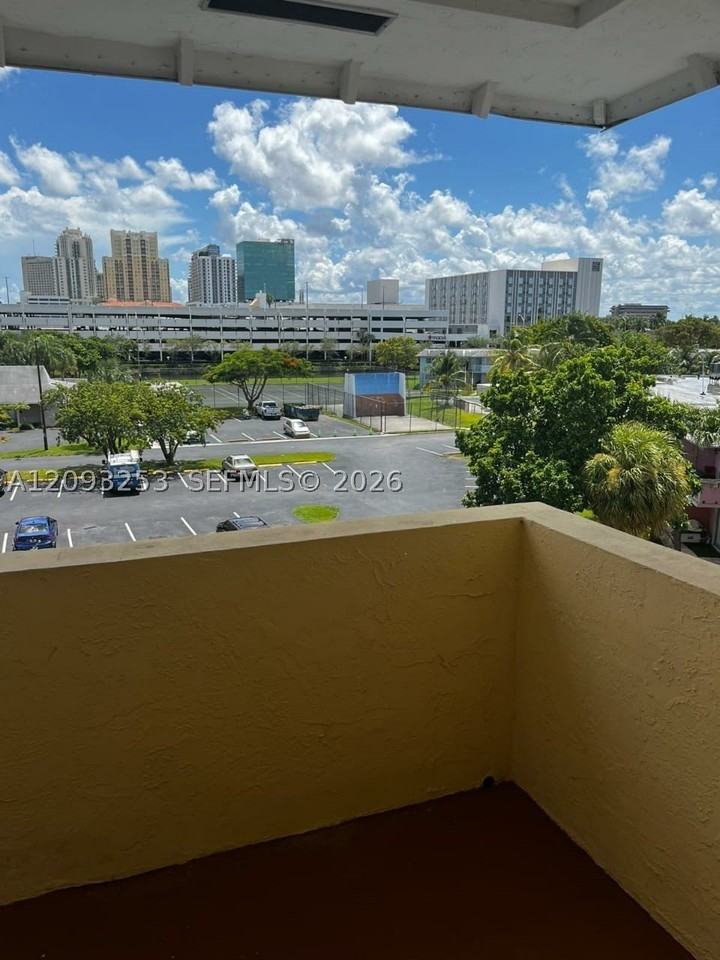 7410 Sw 82nd St #K410 - Photo 7 of 14