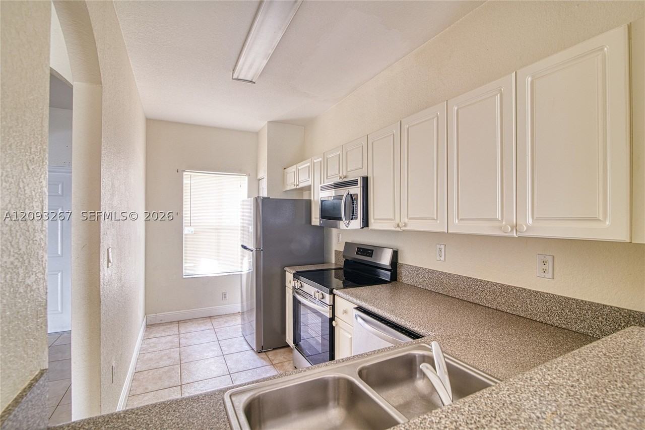 4928 Sw 140th Ter #2 - Photo 3 of 22