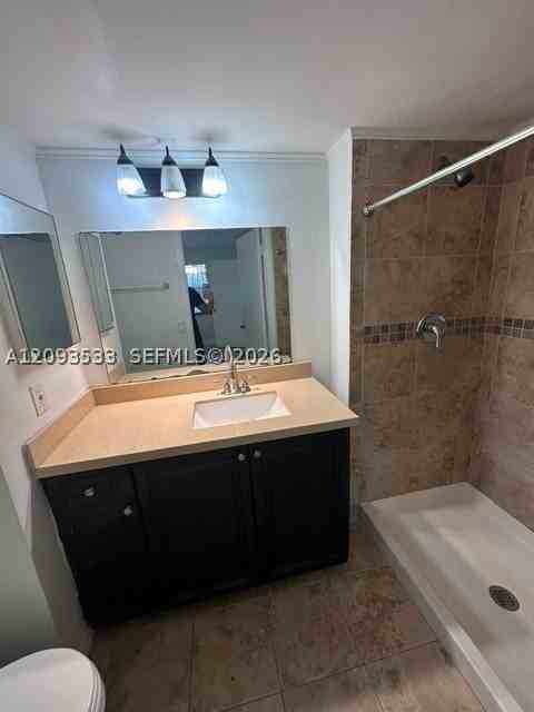 911 Ne 209th Ter #102-27 - Photo 6 of 15