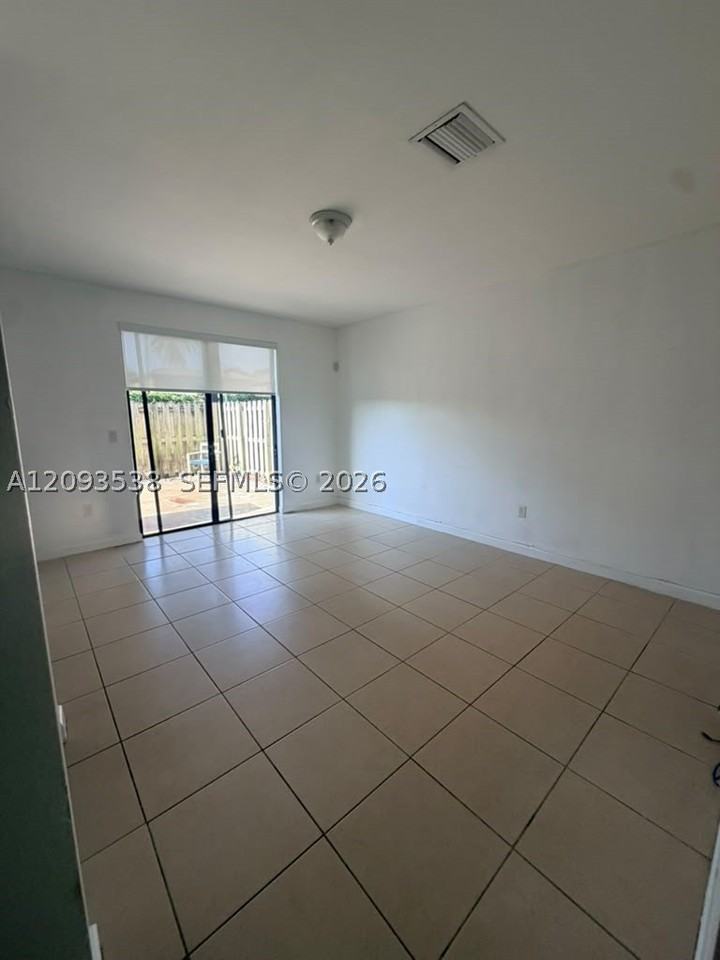 11387 Sw 232nd Ter #1 - Photo 3 of 33