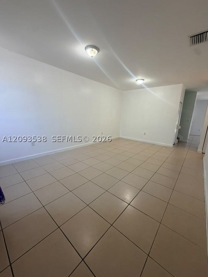 11387 Sw 232nd Ter #1 - Photo 4 of 33