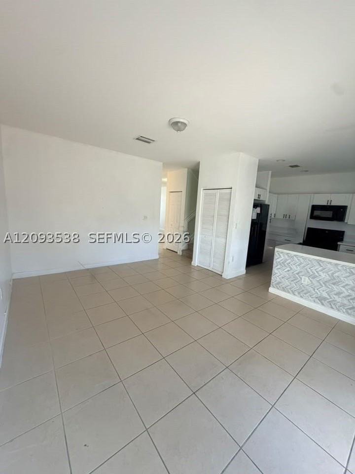 11387 Sw 232nd Ter #1 - Photo 6 of 33