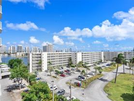 18021 Biscayne Blvd #603 - Photo 1 of 1